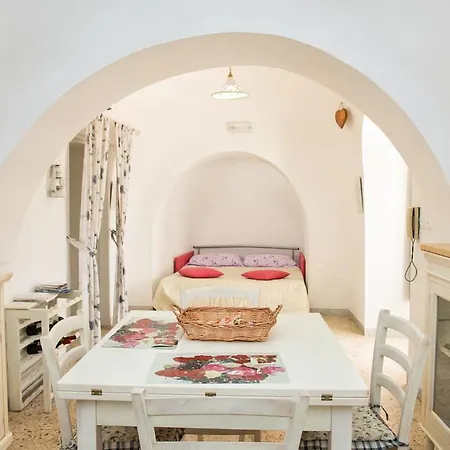 Trullo La Lavanda Holiday home *